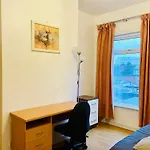 Suite 4 - Modern Ensuite In The Heart Of Coventry