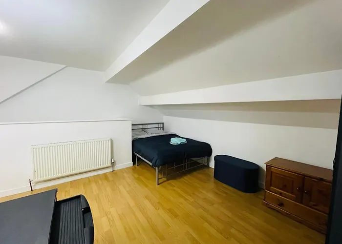 Suite 4 - Modern Ensuite In The Heart Of Coventry