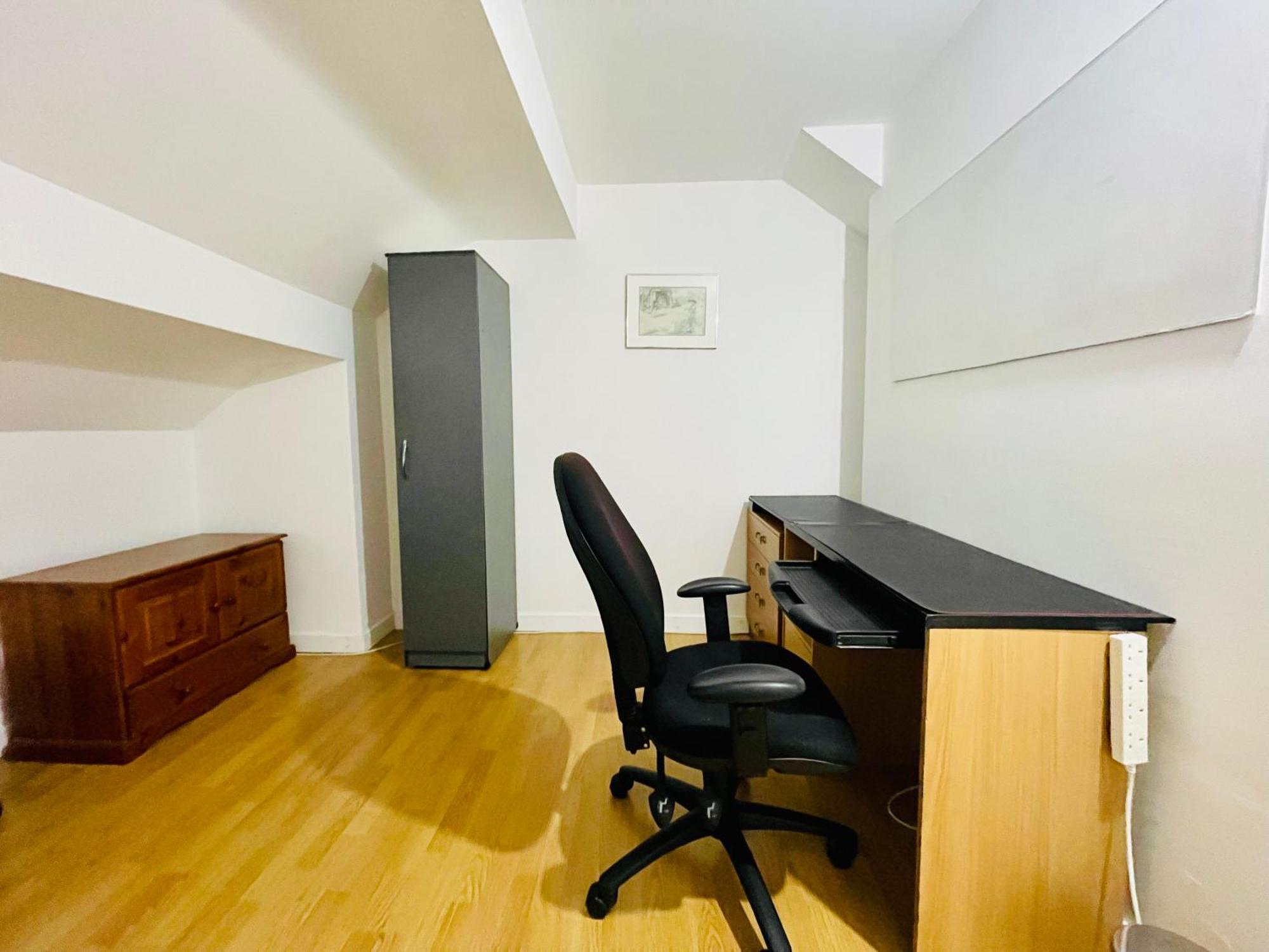 Guest house 4 - Modern Ensuite In The Heart Of Coventry