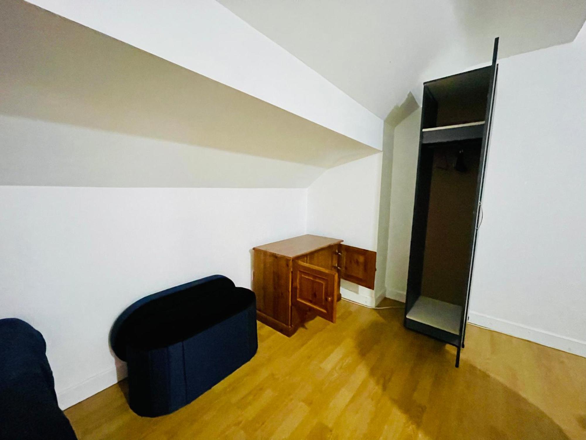 Guest house 4 - Modern Ensuite In The Heart Of *